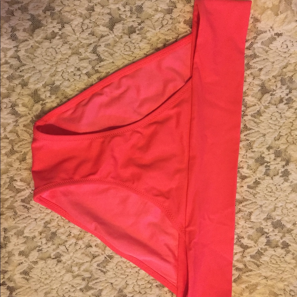 Cute VS Bottoms
